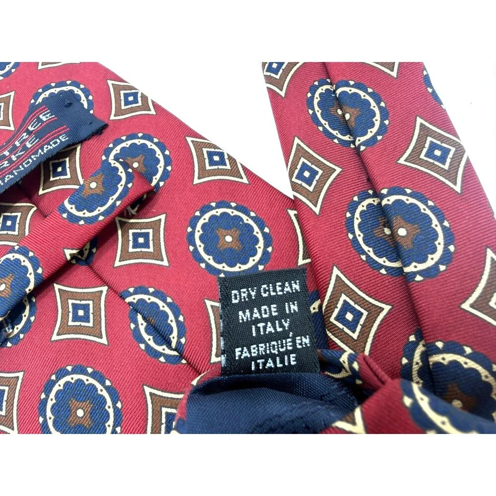 Roundtree & Yorke Men's 100% Silk Tie Handmade in Italy Red Geometric Medallion